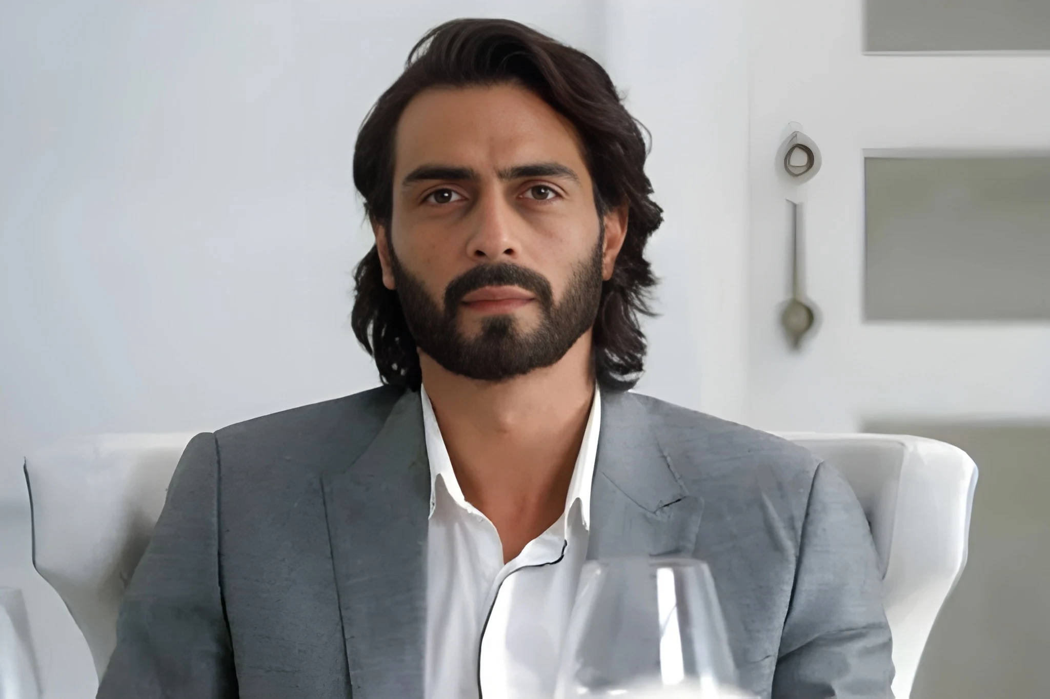 arjun rampal height in feet