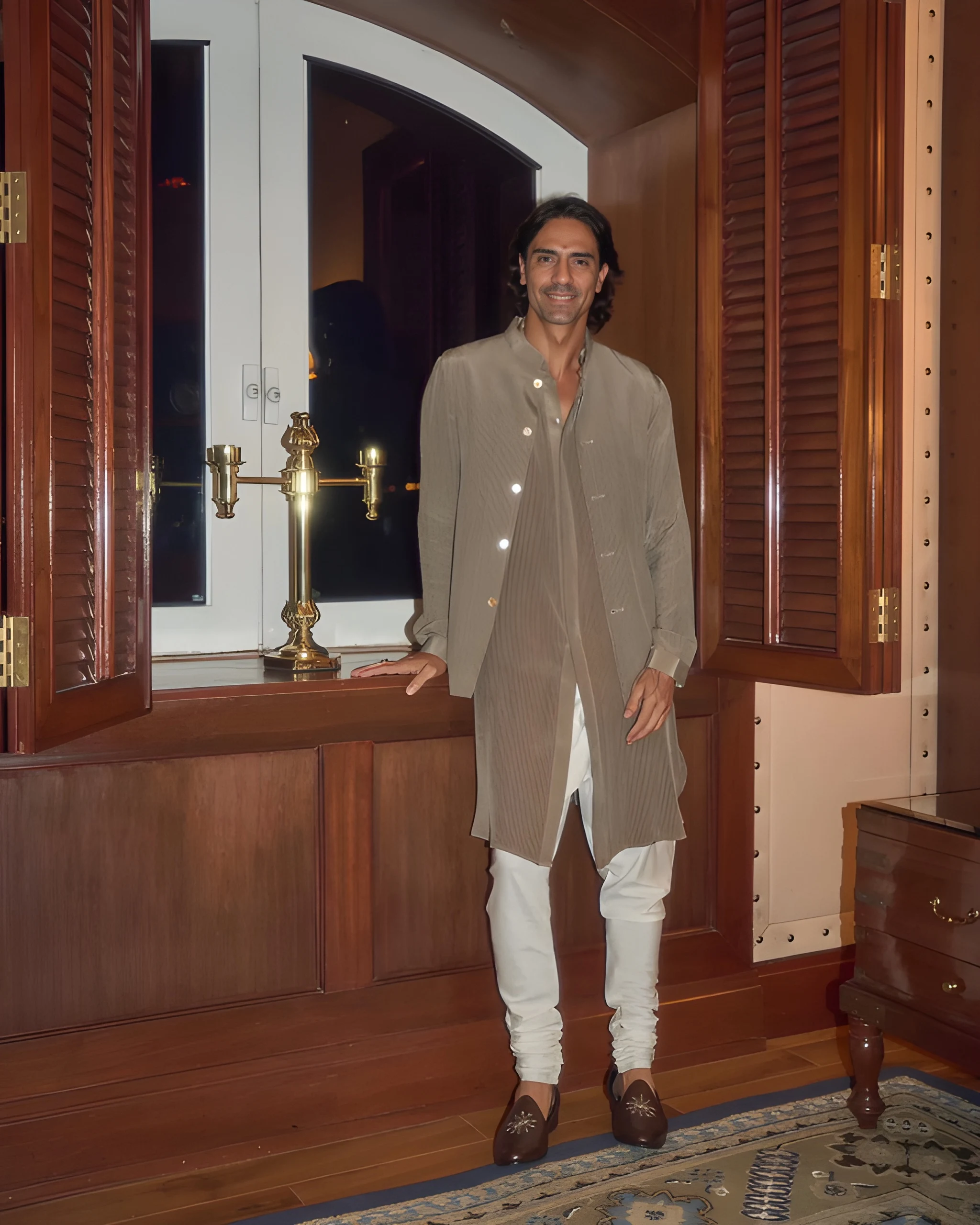 arjun rampal height in feet