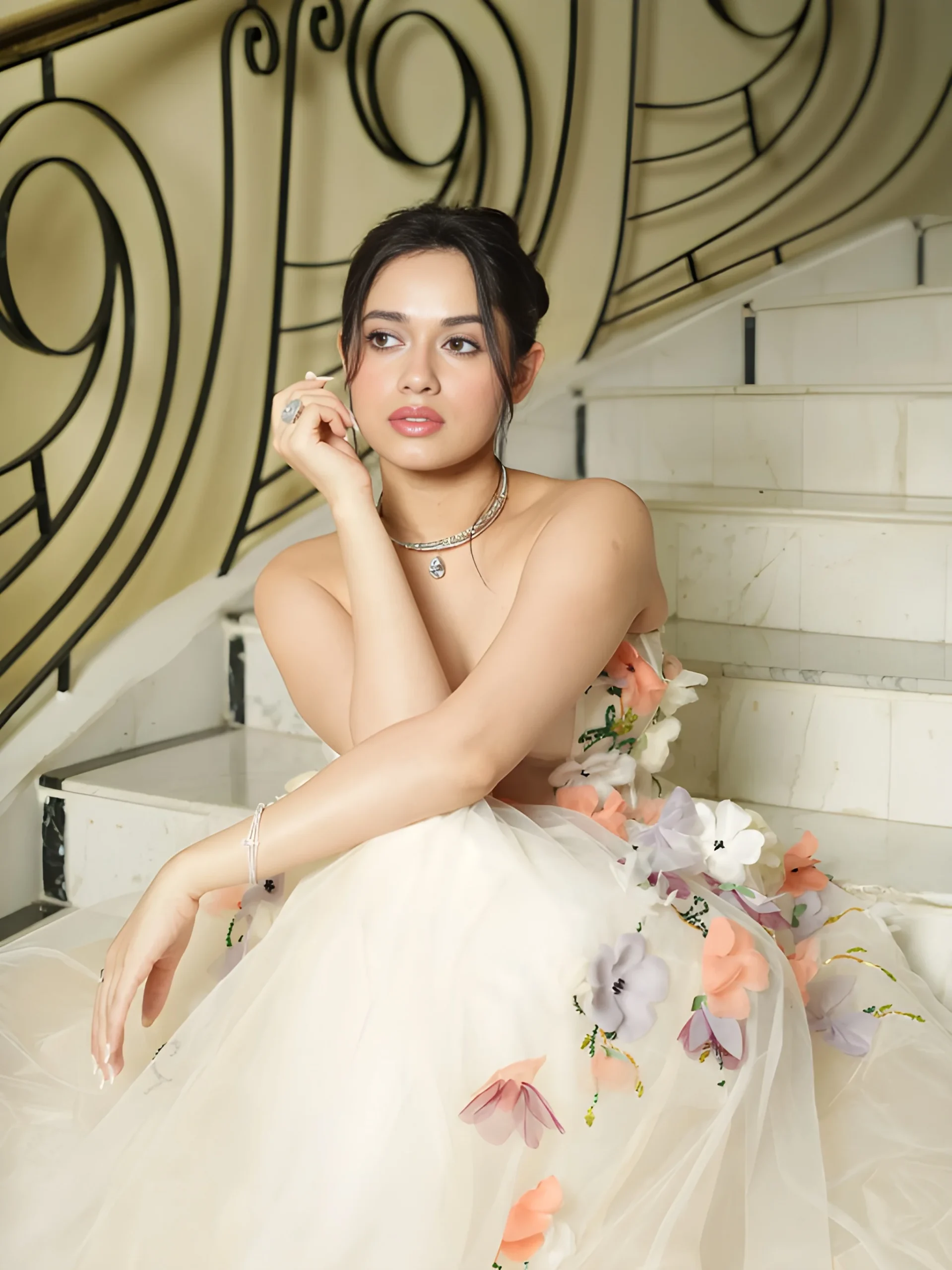 jannat zubair rahmani net worth